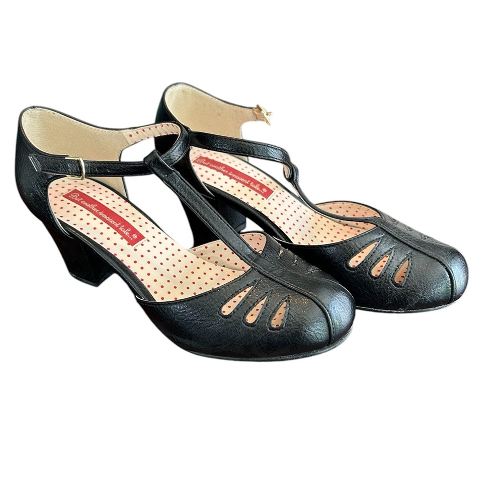 Black Vintage-Inspired Mary Jane Heels